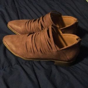 MI IM leather booties